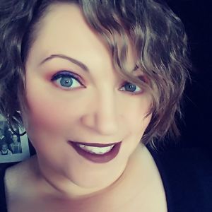 Meet your Posher, Jillian